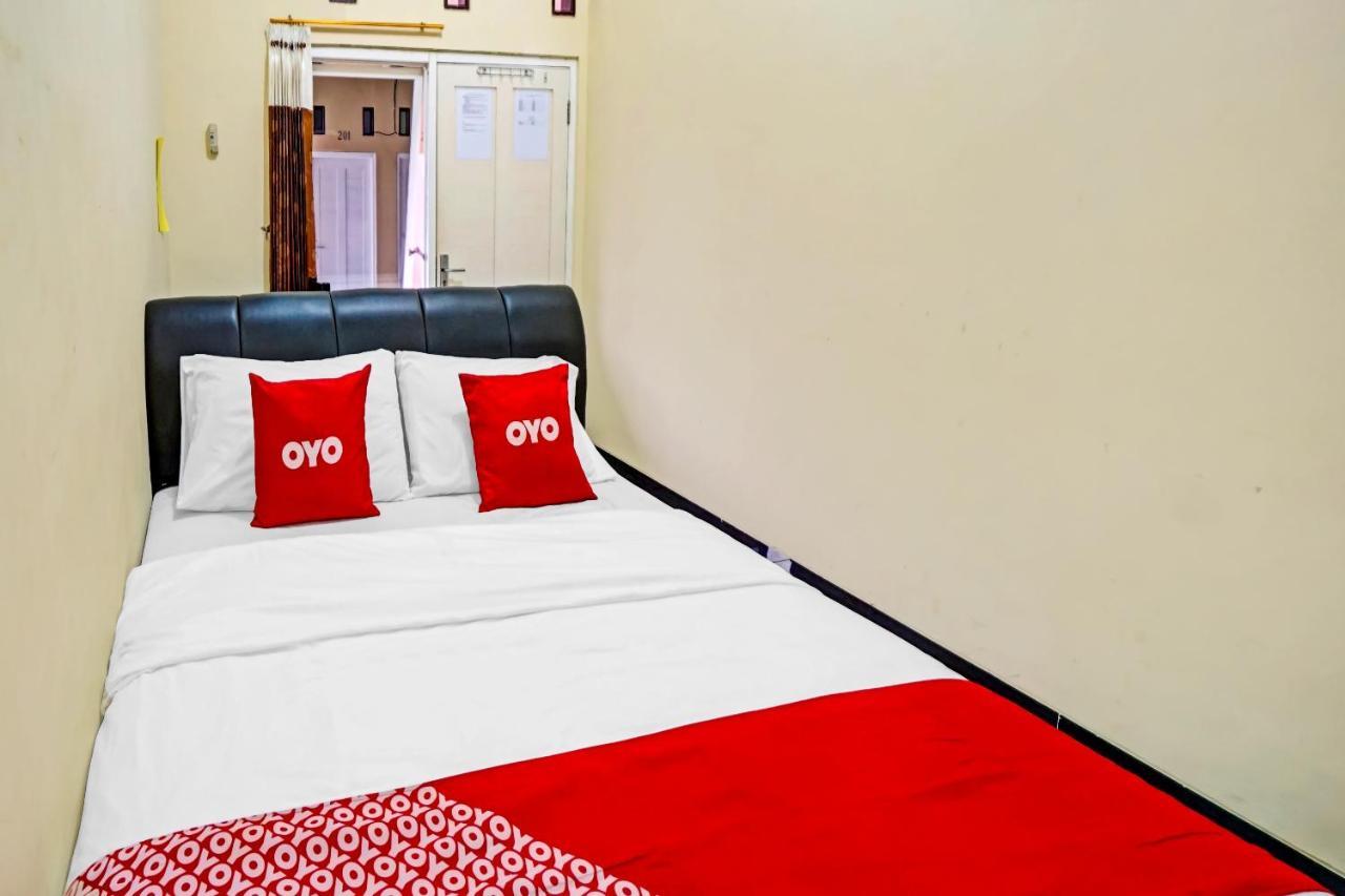 Oyo 3298 Bromo Guest House Family Malang Luaran gambar